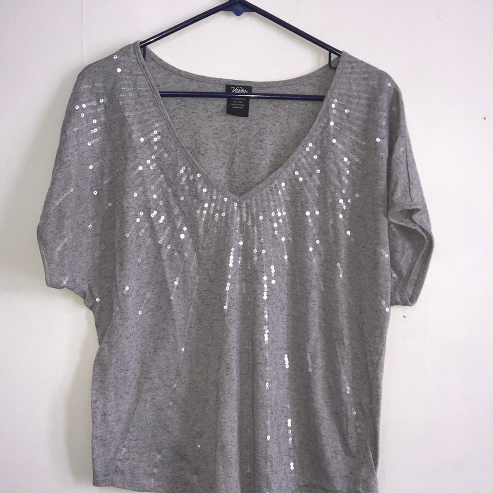 Vanity Gray Top Size Large